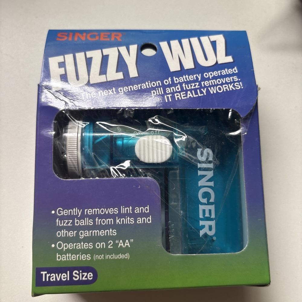 Vintage Singer Fuzzy Wuz Cordless Fabric Shaver & Lint Remover -